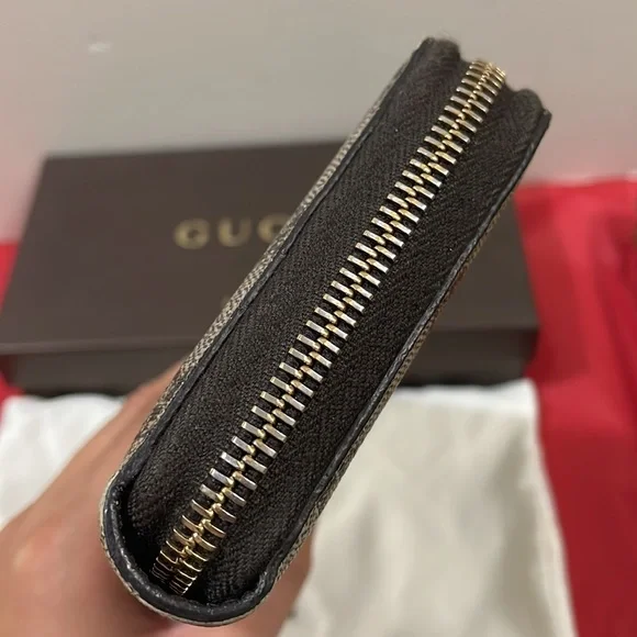 Sold‼️‼️Authentic Gucci Monogram Long Zippy Wallet💓 - Picture 5 of 17